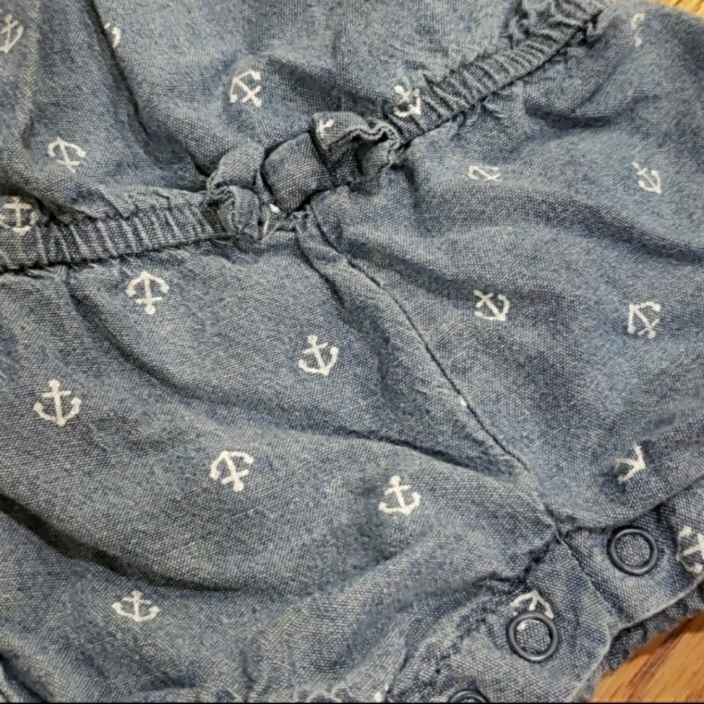 Old Navy Infant Girl Summer Jumper Romper Chambrey